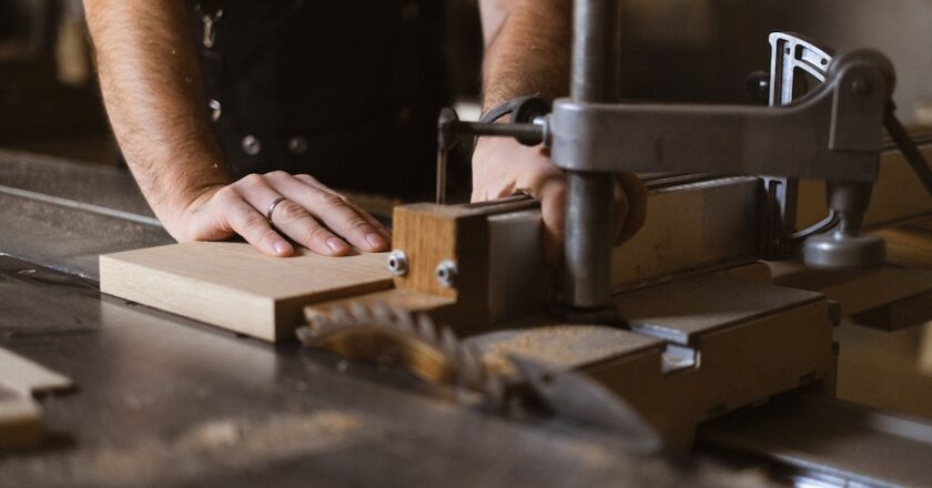 How To Build A Table Saw Fence For Better Results