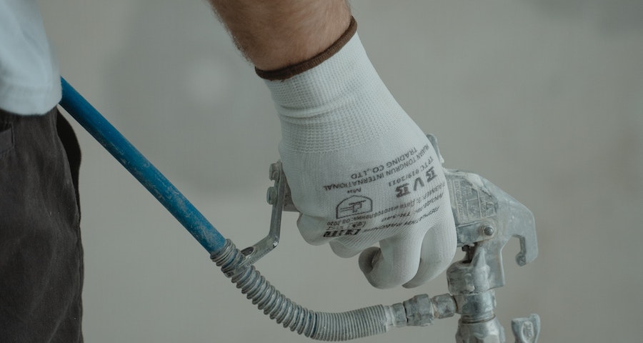 5 Signs You May Need To Hire A Plumber